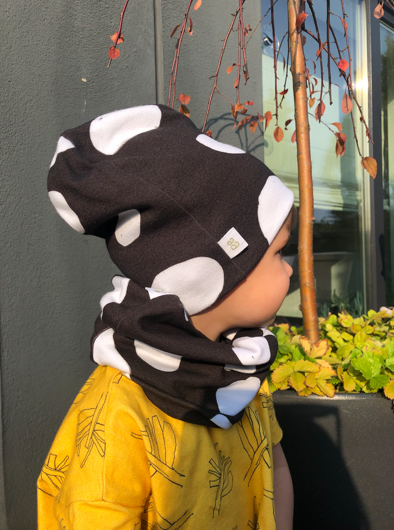Organic cotton neck warmer sustainable clothes for children