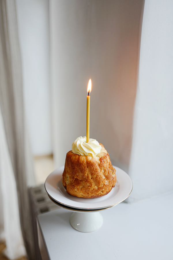 Ovo things Candles are handmade in Lithuania from local farmers' beeswax, they are natural and non-toxic, no artificial color or scent is added. 